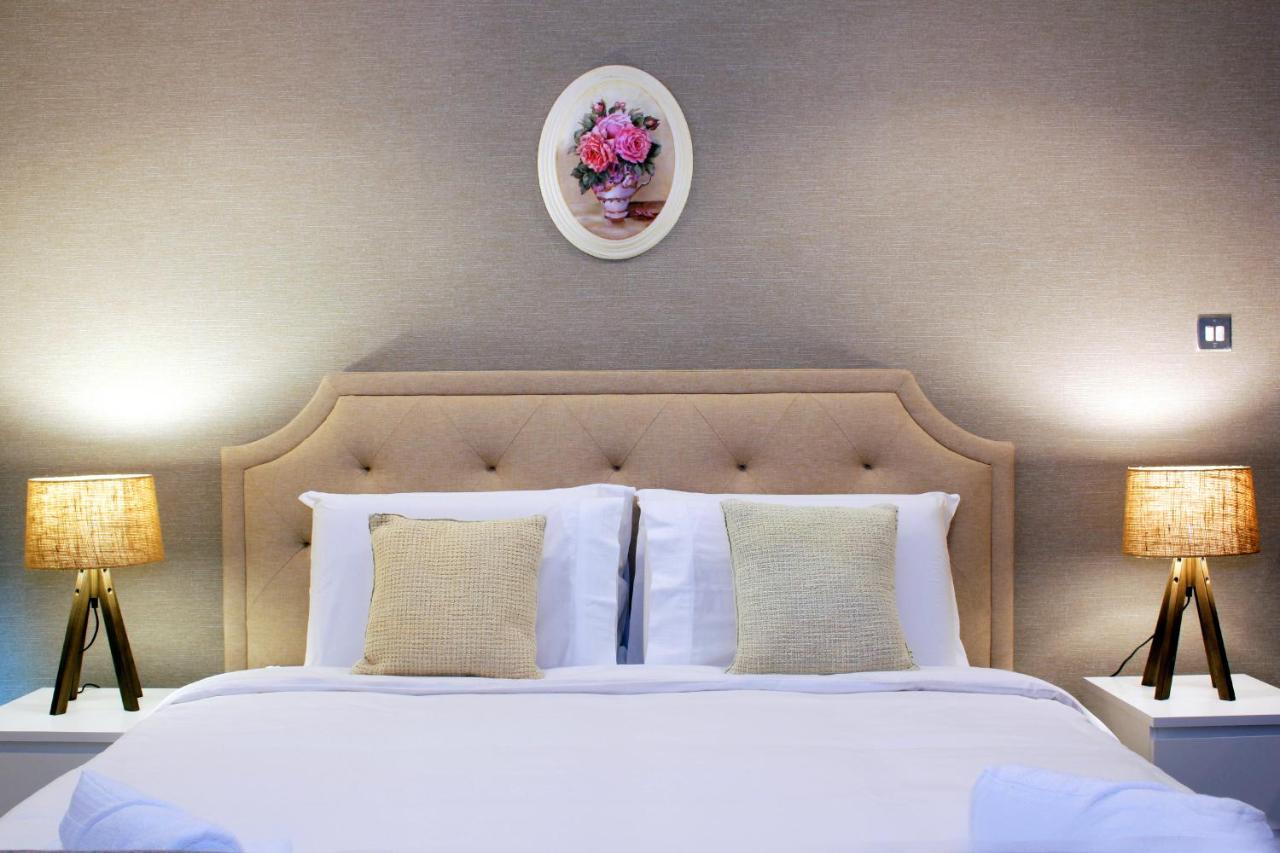 Appartamento Prime Retreats - Downtown Dubai Esterno foto
