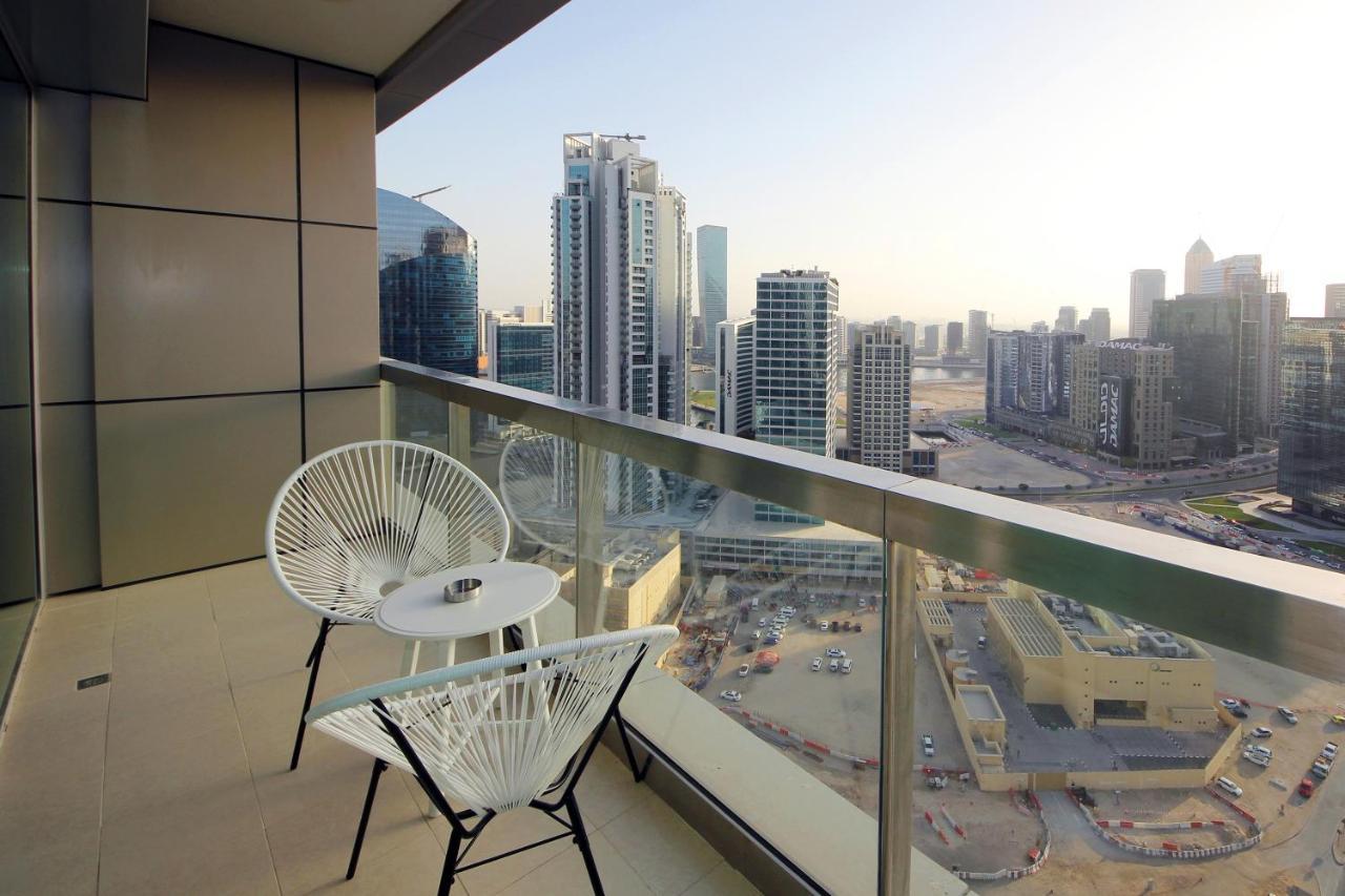 Appartamento Prime Retreats - Downtown Dubai Esterno foto
