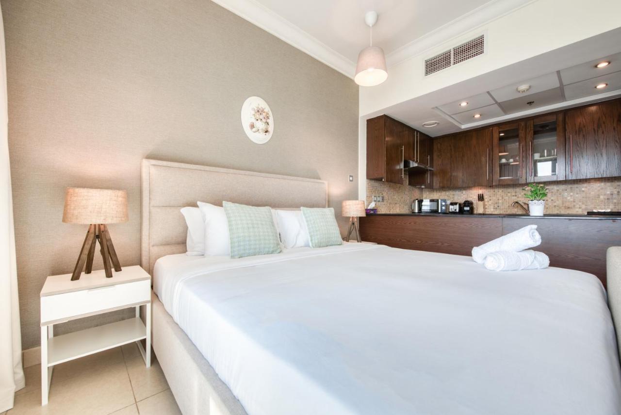 Appartamento Prime Retreats - Downtown Dubai Esterno foto